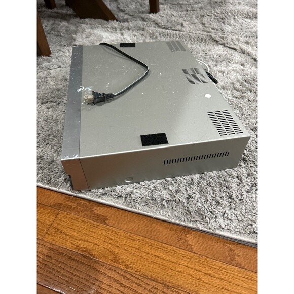 Go-Video DVR4300 DVD Player / Video Cassette Recorder (VCR) - Picture 4 of 4